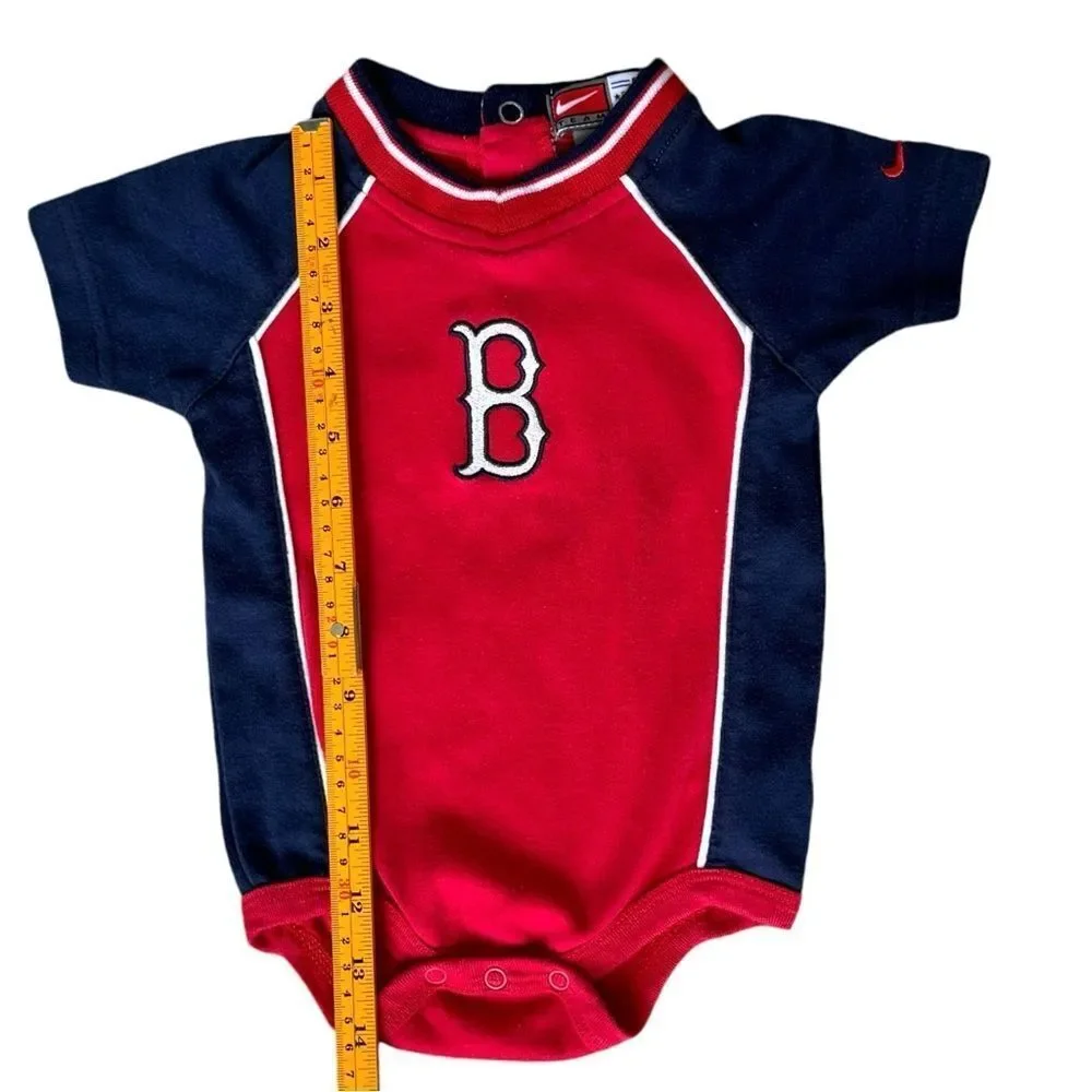 Nike Boston Red Sox MLB Baby Short Sleeve Logo Onesie Bodysuit. 12 Months.